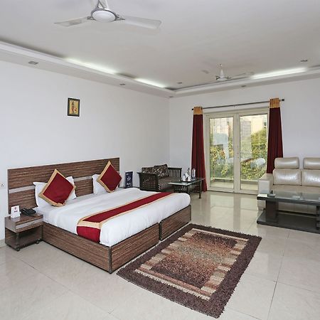 Oyo 10257 Hotel Lotus Park Gurgaon Eksteriør billede