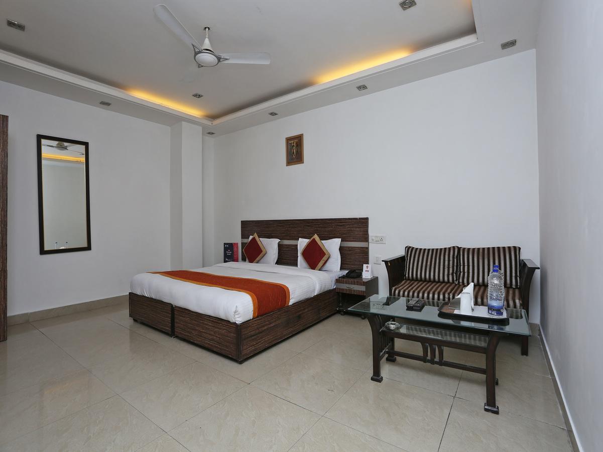 Oyo 10257 Hotel Lotus Park Gurgaon Eksteriør billede