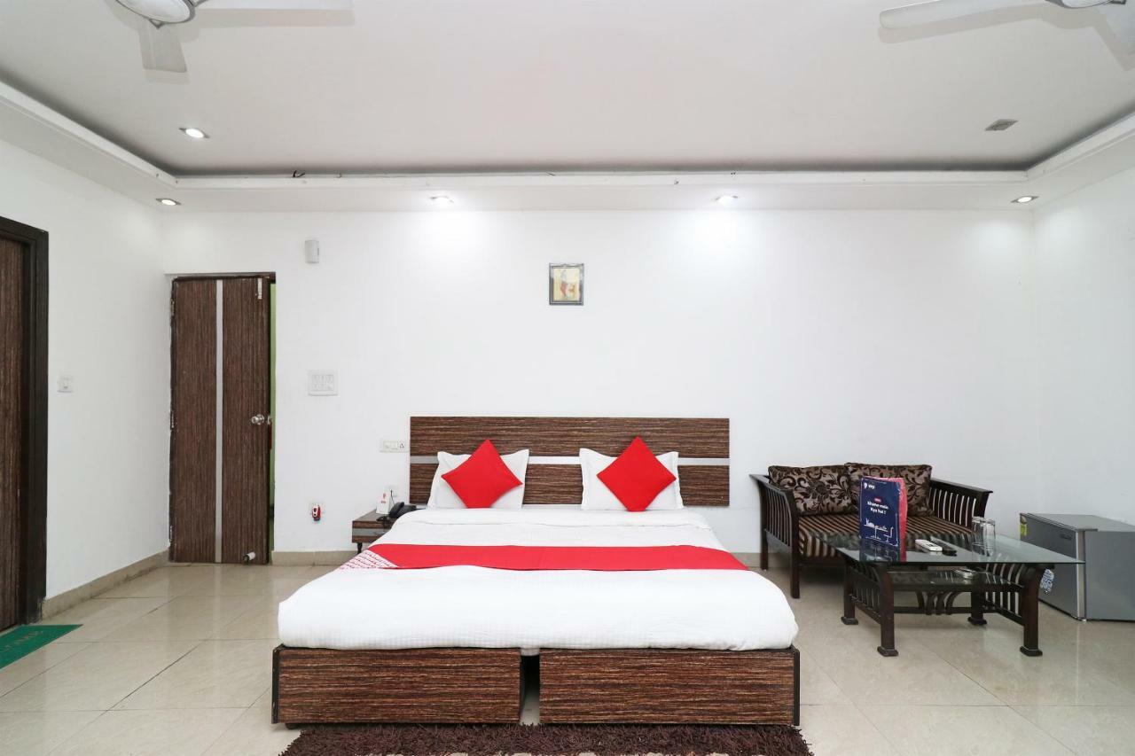 Oyo 10257 Hotel Lotus Park Gurgaon Eksteriør billede