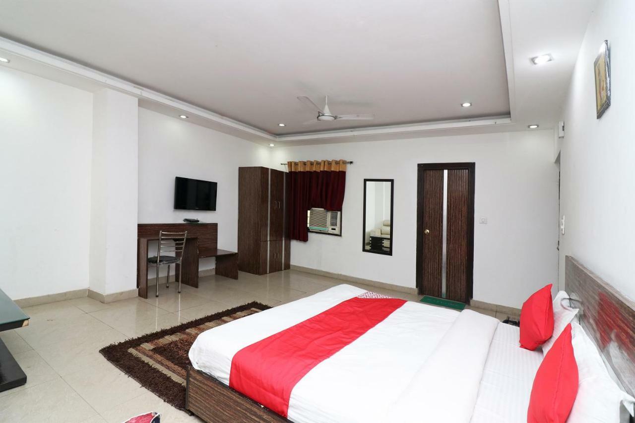 Oyo 10257 Hotel Lotus Park Gurgaon Eksteriør billede