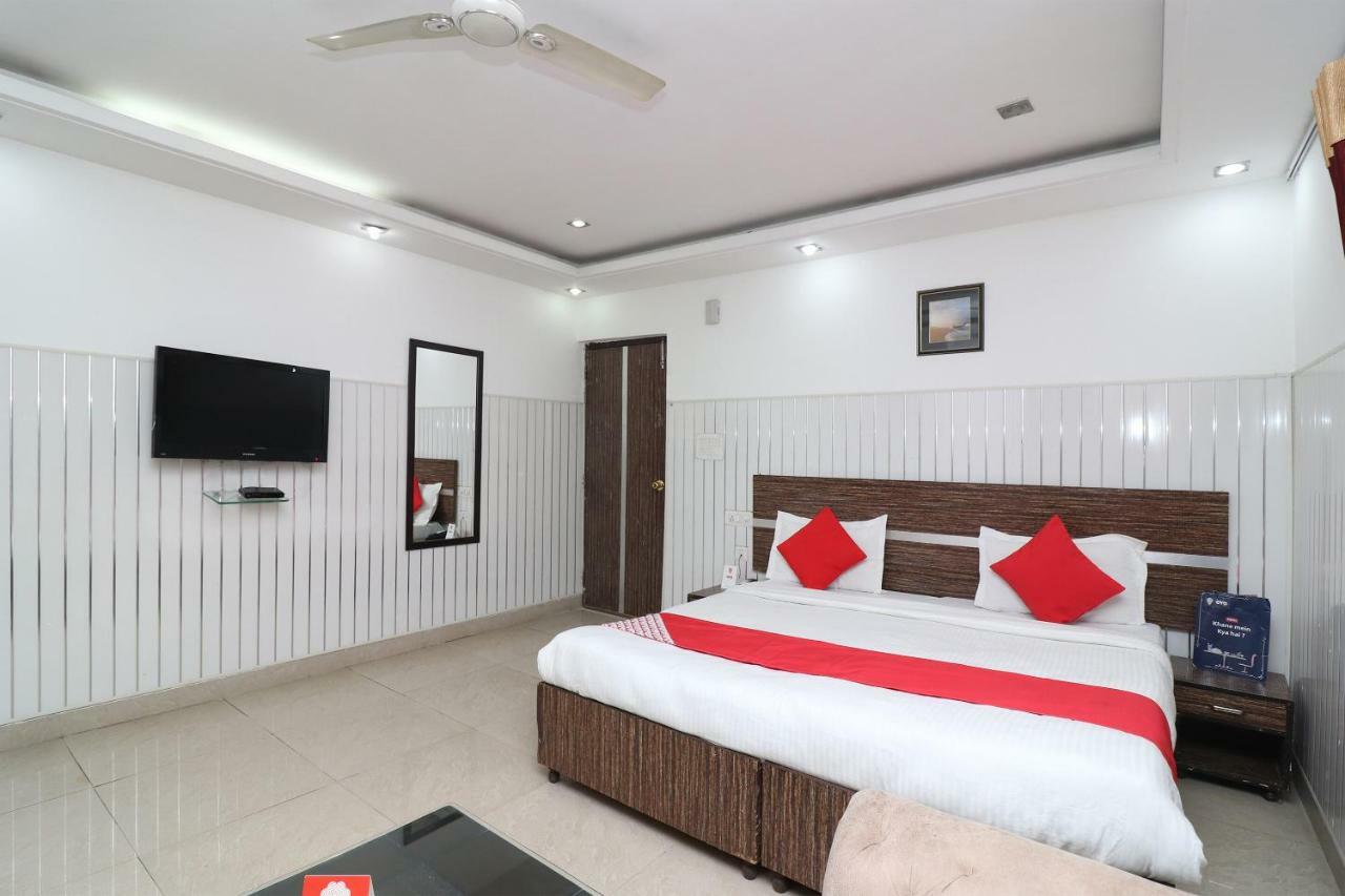 Oyo 10257 Hotel Lotus Park Gurgaon Eksteriør billede